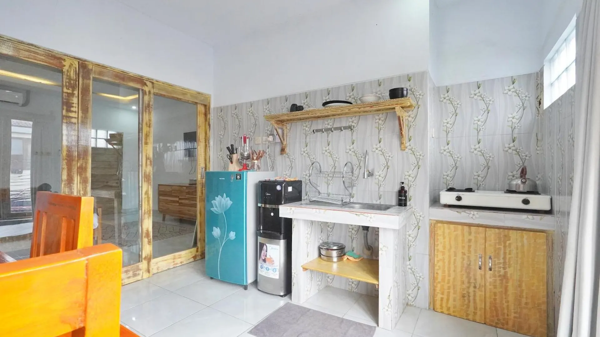 Kamar Kodel2 Apt Seminyak