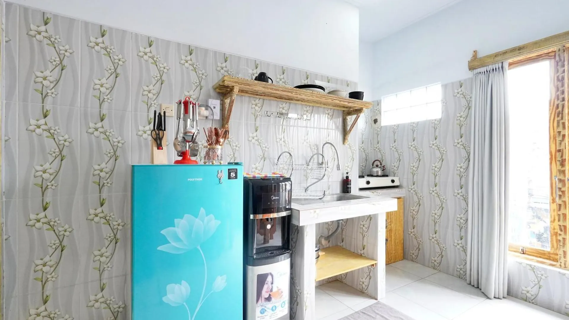 Kamar Kodel2 Apt Seminyak