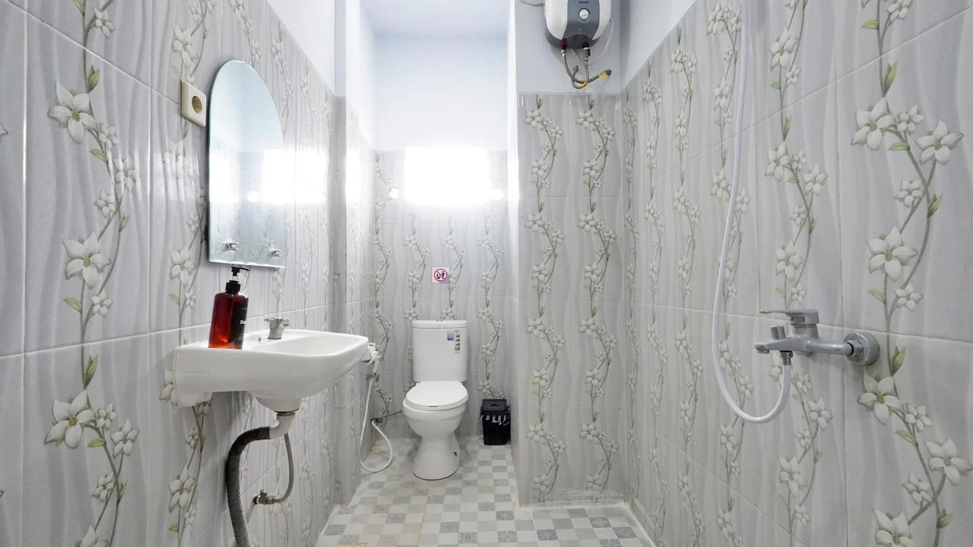 Kamar Kodel2 Apt Seminyak 0*,